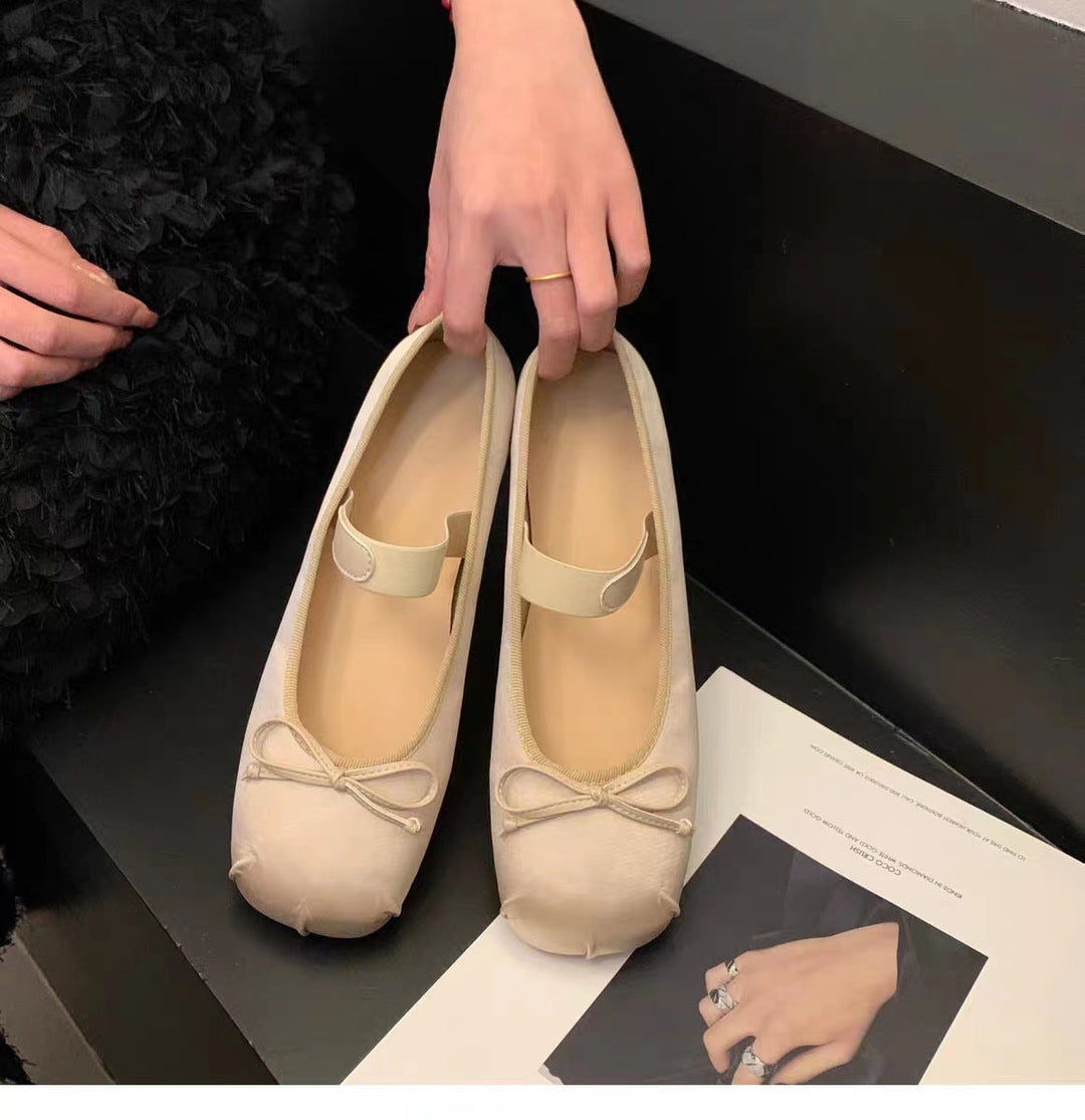 Ladies' Ballerinas with Adjustable Strap and Elegant Bow Application EB