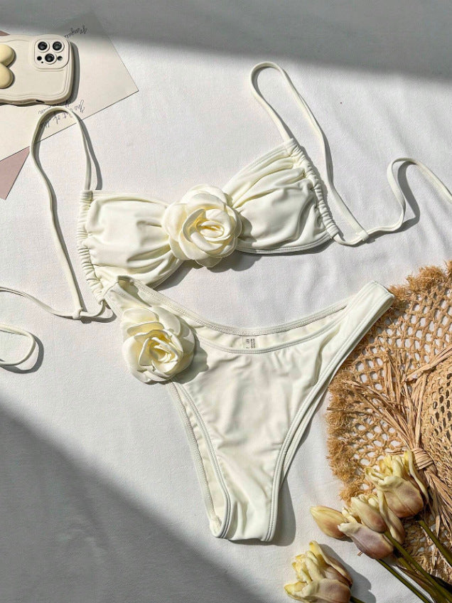 Women's Bikini with Decorative Floral Accents and Fashionable Cut EB