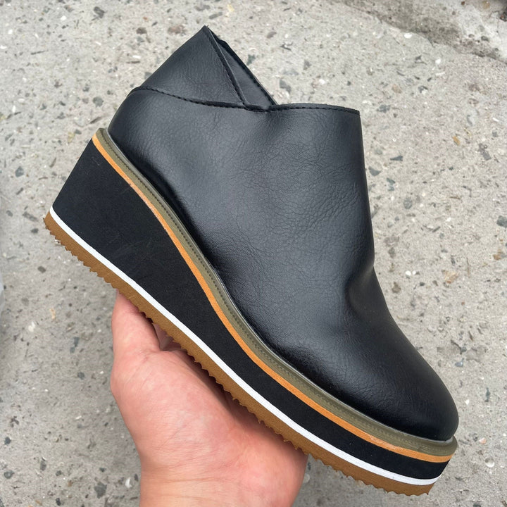 Women's Comfortable Wedge Sandal Made of High-Quality Leather EB