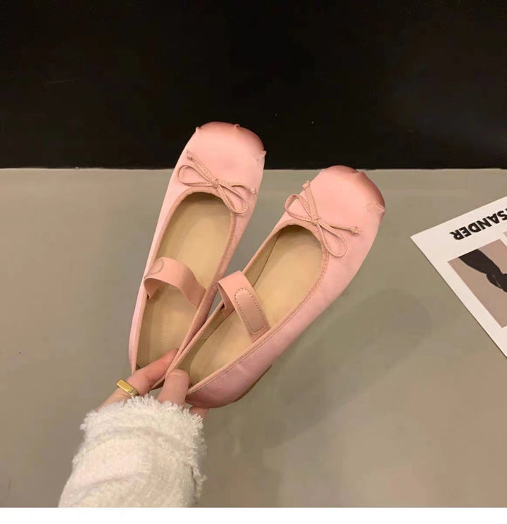 Ladies' Ballerinas with Adjustable Strap and Elegant Bow Application EB