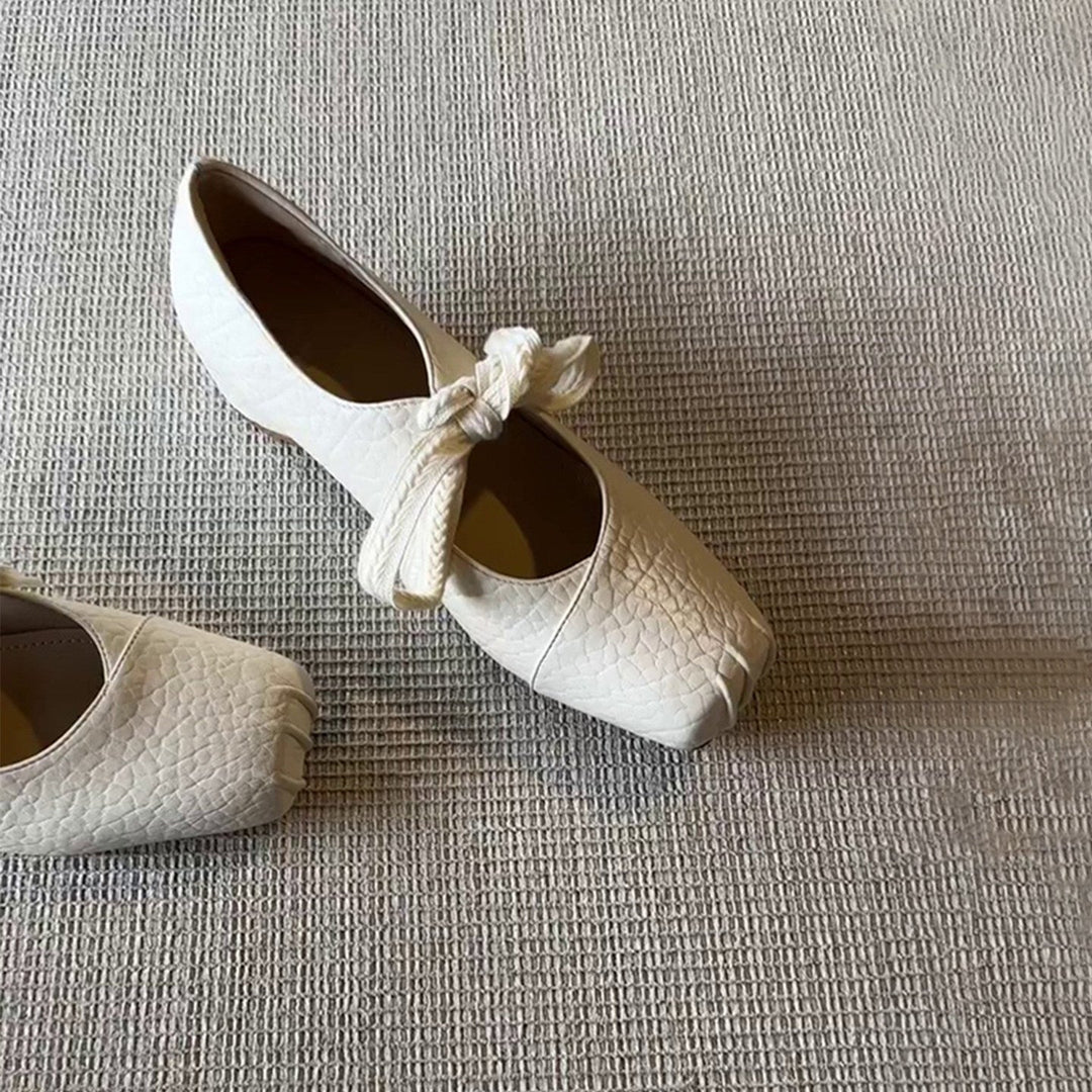 Ladies' Ballerinas with Trendy Cut-Out Pattern and Soft Lining EB