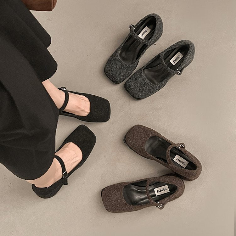 Women's Ballerina Shoes with Fashionable Strap and High-Quality Surface Texture EB