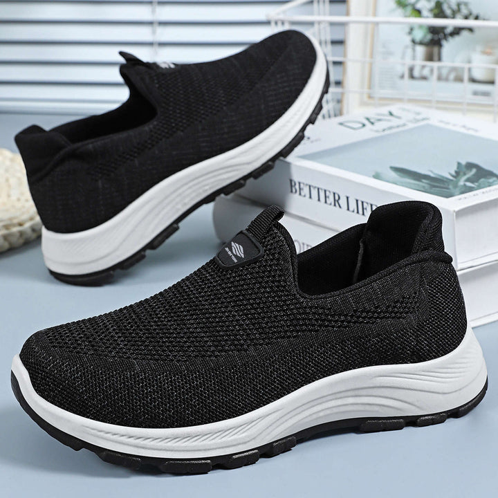 Women's Breathable Comfort Sneakers with Elastic Insert and Cushioned Sole EB