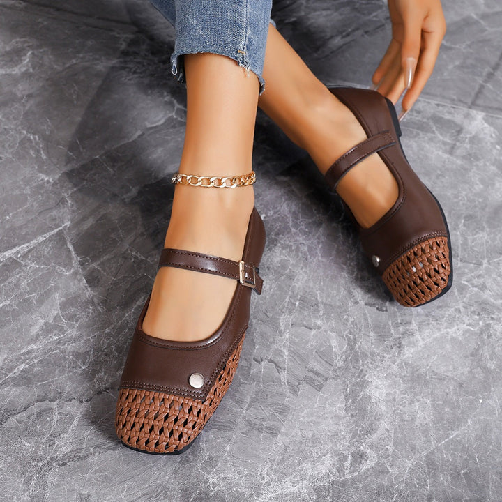 Ladies' Comfortable and Elegant Ballerinas with Braided Pattern EB