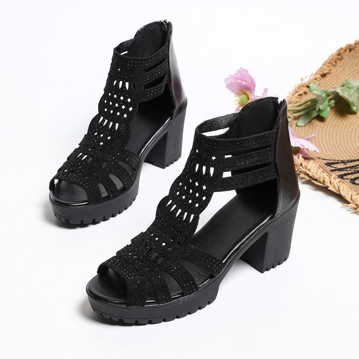 Women's Heeled Sandals with Delicate Strap Structure and Comfortable Block Heel EB