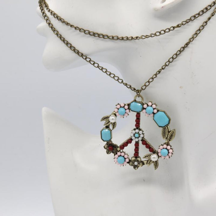 Vintage Floral Pendant Necklace