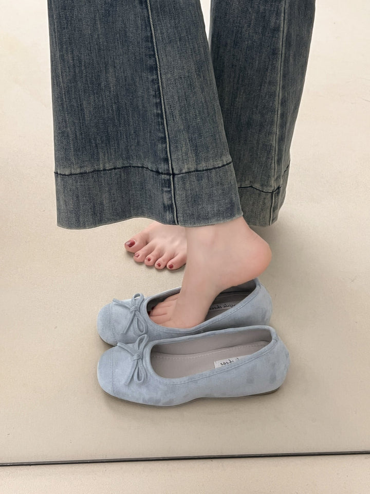 Ladies' Ballerinas with Delicate Bow Appliqué and Soft Suede EB