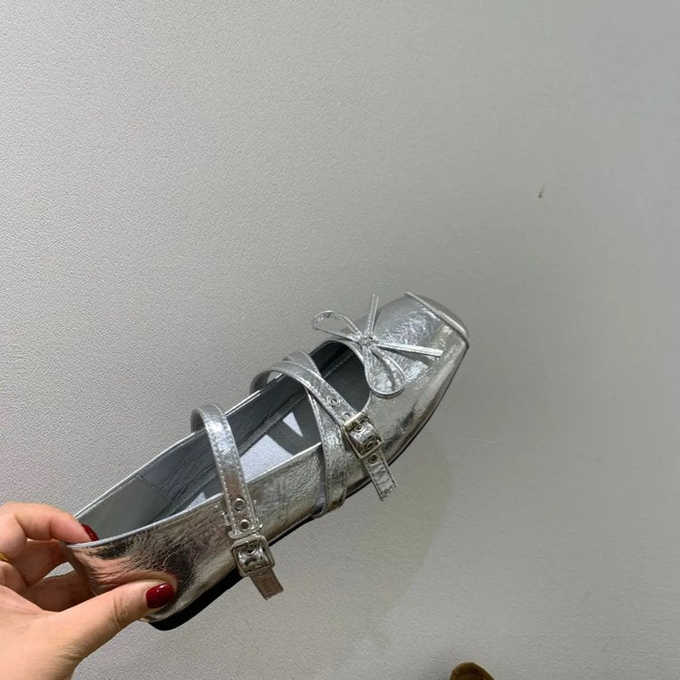 Women's Ballerinas with Decorative Strap and Elegant Design EB