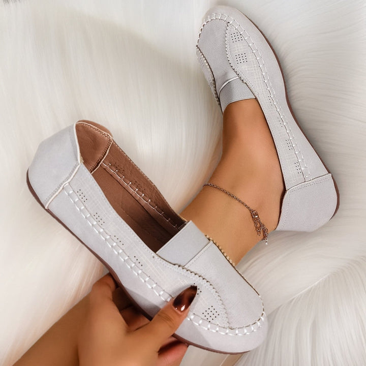 Women's Breathable Moccasins with Elastic Insert and Decorative Stitching EB
