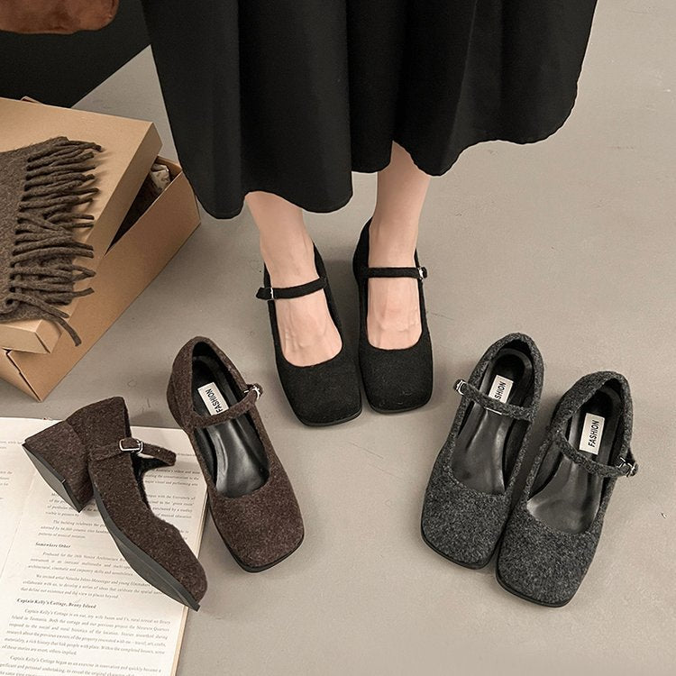 Women's Ballerina Shoes with Fashionable Strap and High-Quality Surface Texture EB