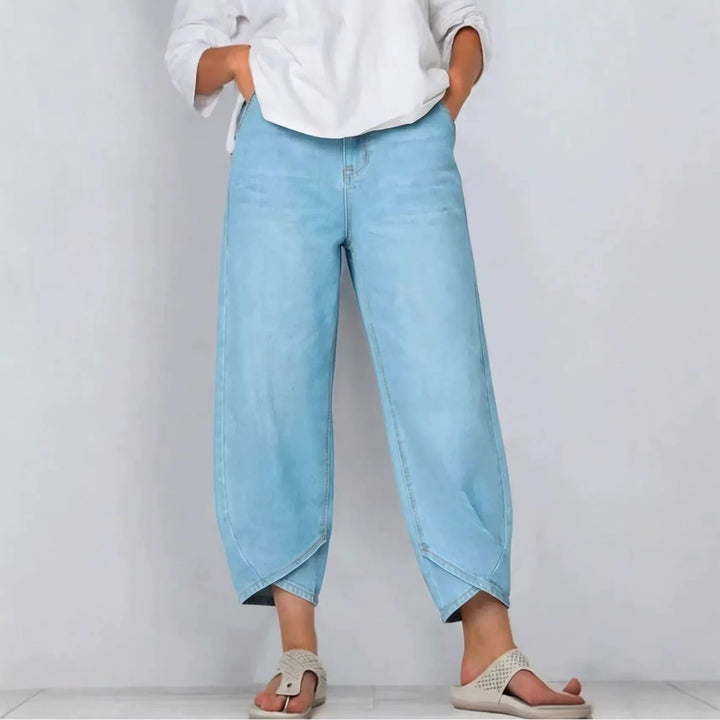Wide-Leg Women's Jeans with Chic Casual Style