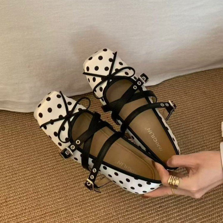 Women's Ballerina Pumps with Fashionable Strap and Contrasting Dots Design EB