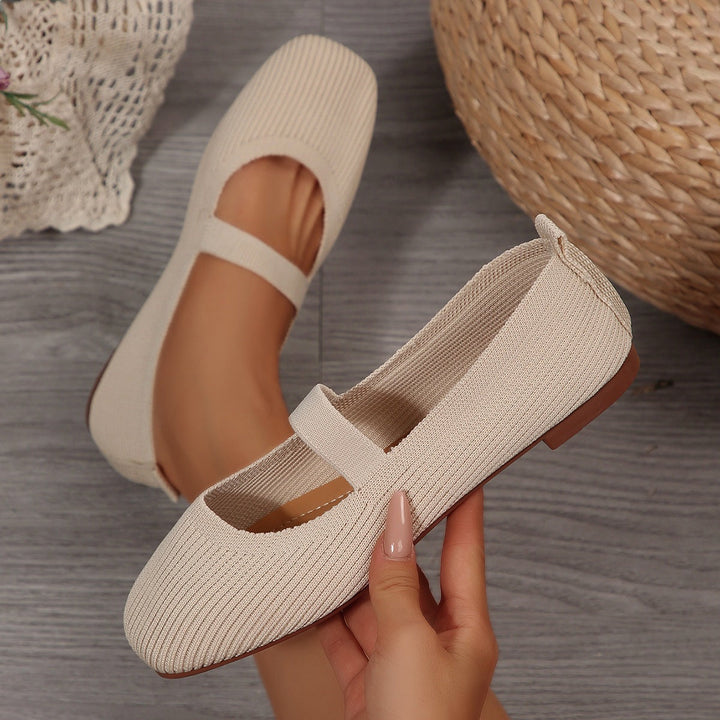 Women's Ballerinas with Adjustable Strap and Breathable Material EB