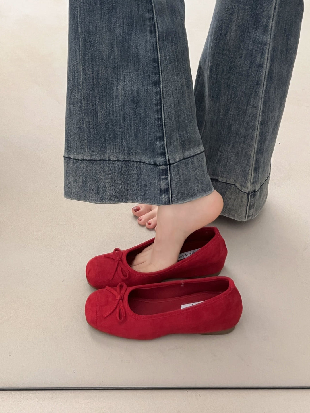 Ladies' Ballerinas with Delicate Bow Appliqué and Soft Suede EB
