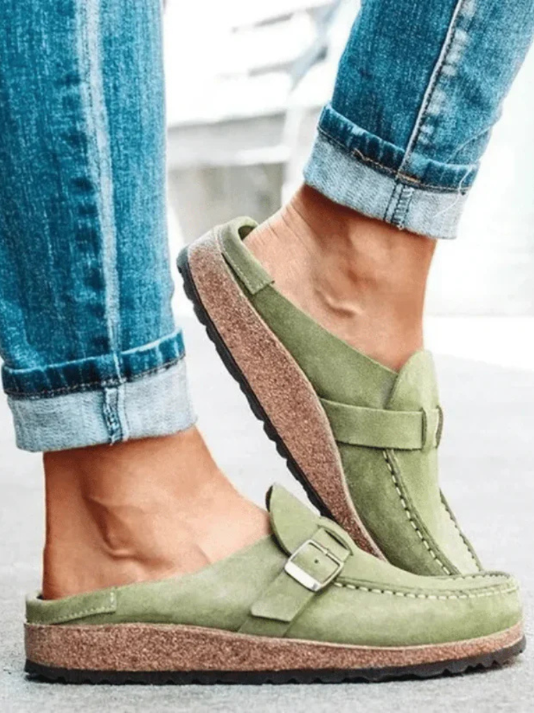 THE AMY COMFORT CLOGS