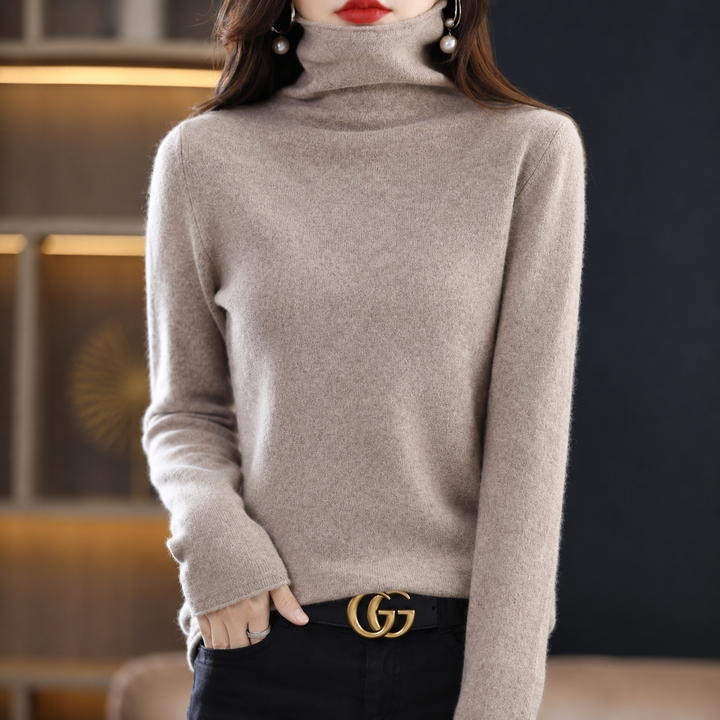 Akainu - Stylish Turtleneck Sweater