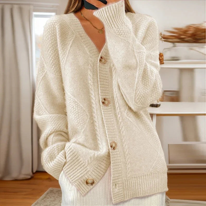 Éloise Cable-Knit Cardigan - Elena Harper