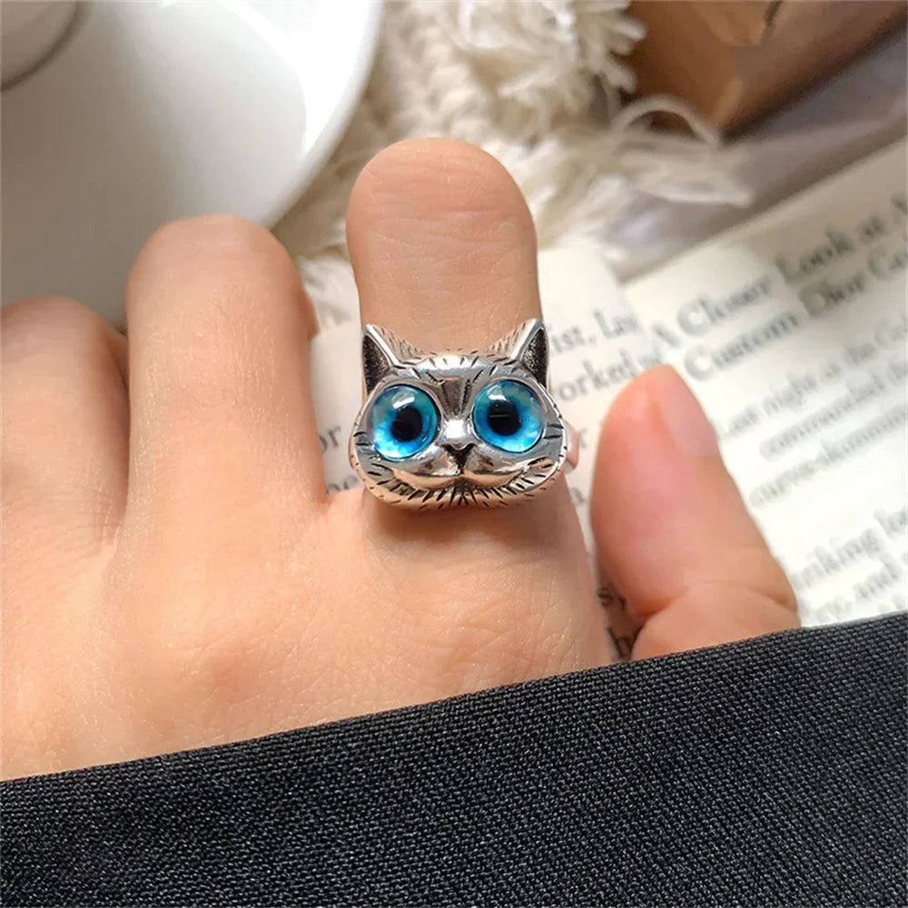 Blue-Eyed Cat Ring Playful Vintage Silver Animal Ring for Cat Lovers, view 5 - Elena Harper