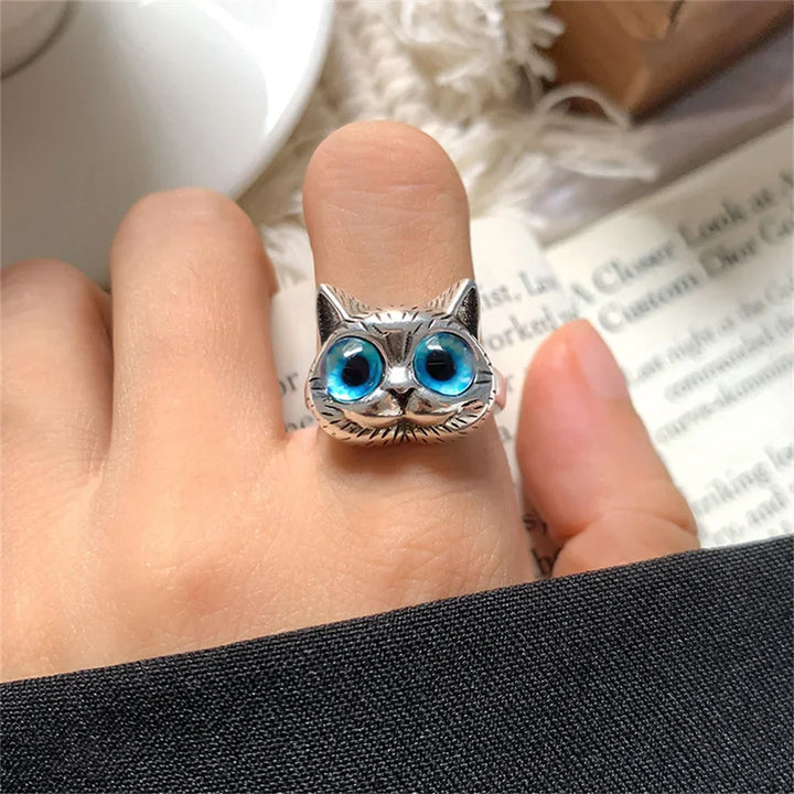 Blue-Eyed Cat Ring Playful Vintage Silver Animal Ring for Cat Lovers, view 5 - Elena Harper