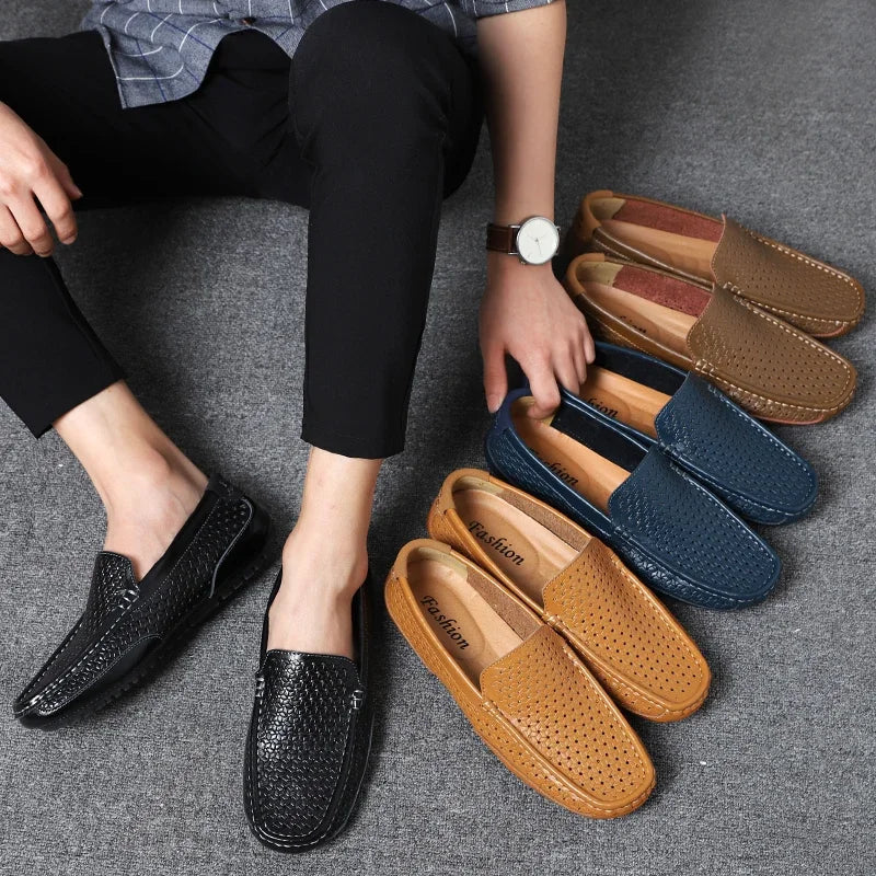 Aania - Leather Moccasins