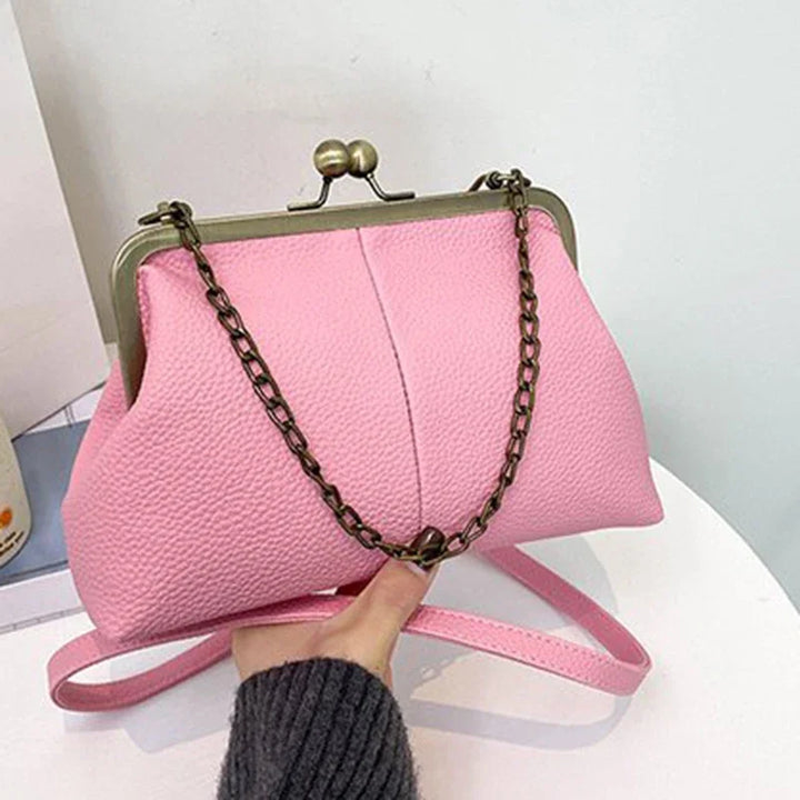 Charlotte – Soft and Trendy Shoulder Bag with a Modern and Comfortable Design