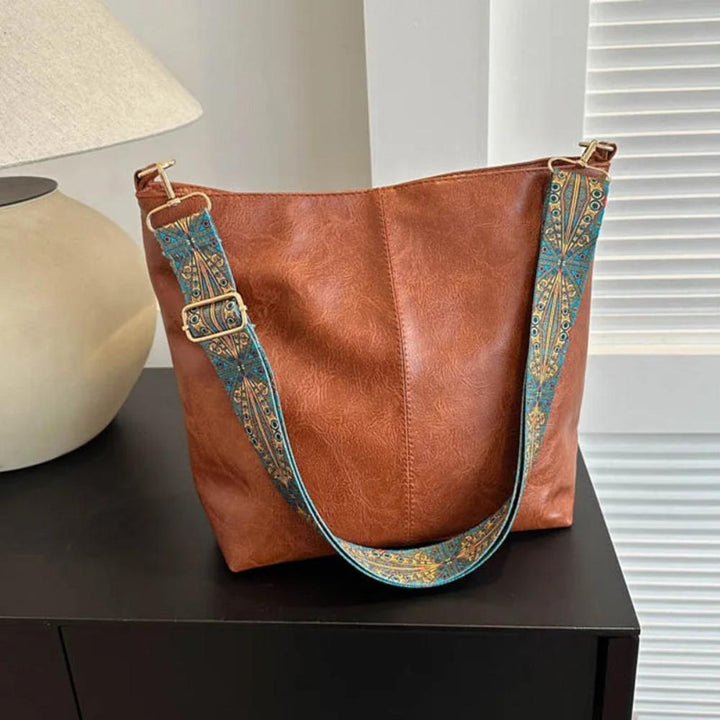 Chelsey’s Vintage Charm Shoulder Bag - Elena Harper