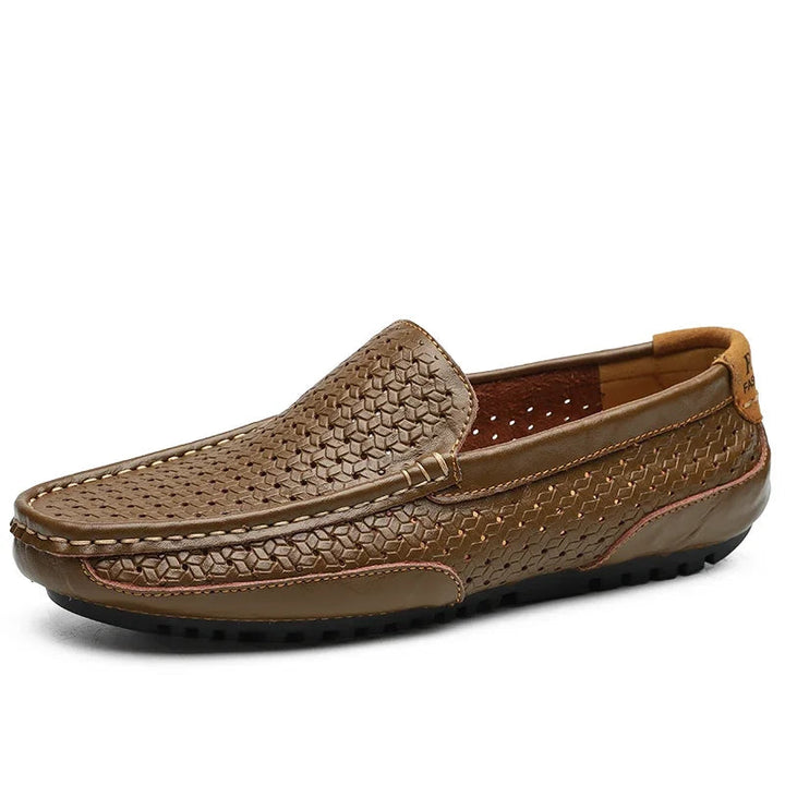 Aania - Leather Moccasins