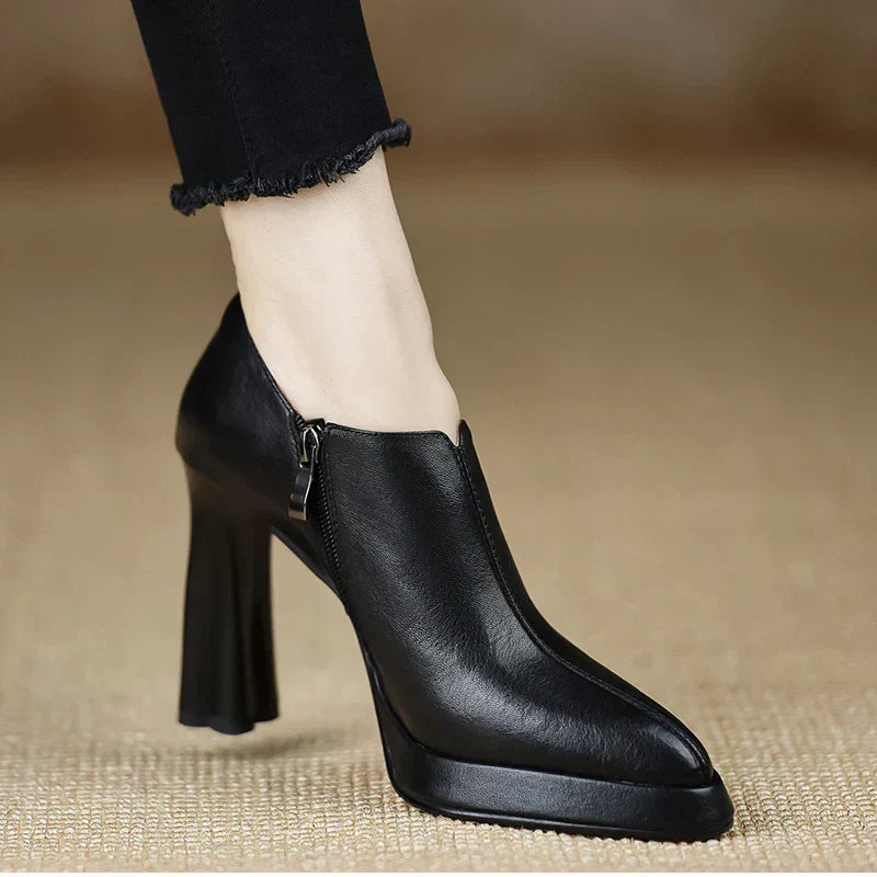 Carina Stylish Pumps - Elena Harper