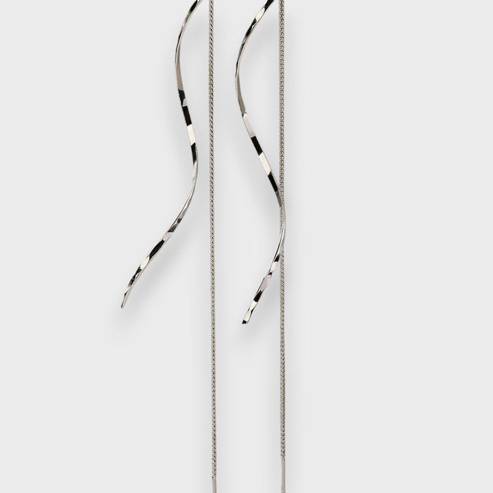 Elwira – Long Wave-Shaped Earrings