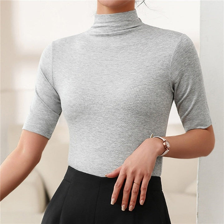 Helivianne - Minimalist Turtleneck