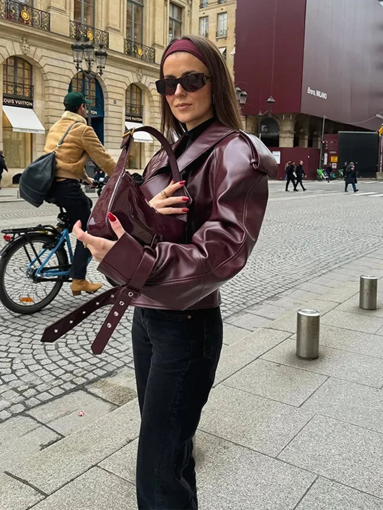 Léa Elegant coat, view 2 - Elena Harper