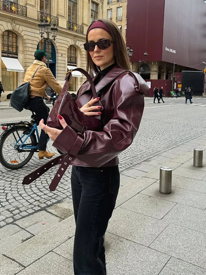 Léa Elegant coat, view 2 - Elena Harper
