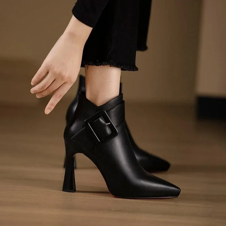 Adelina - Elegant and Refined Ankle Boots
