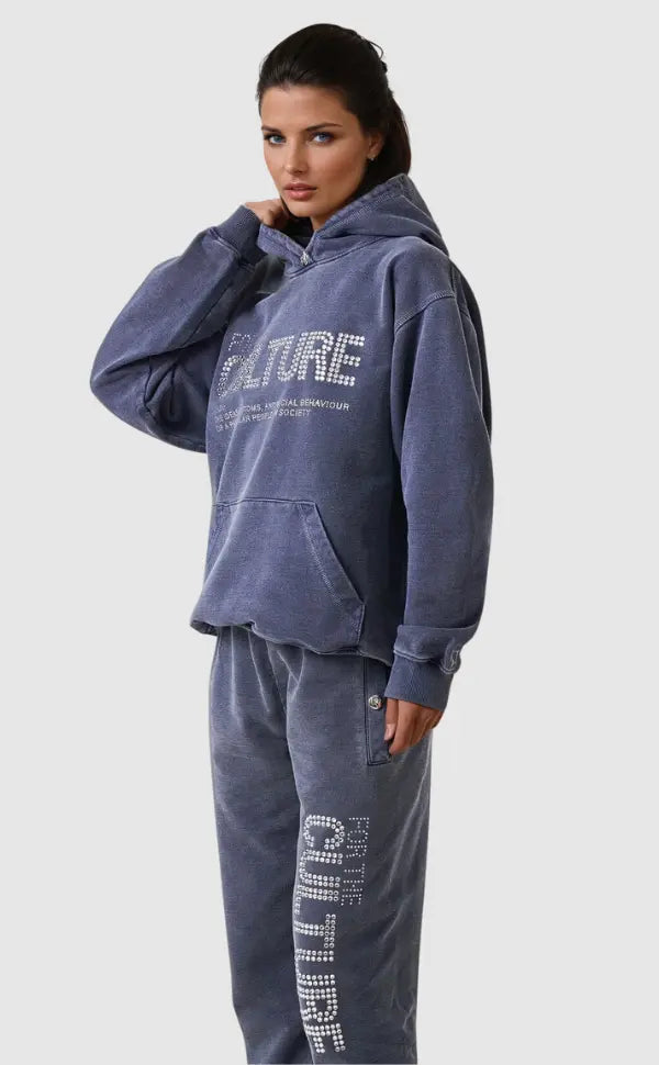 Clara – Women's Hoodie with Modern Design