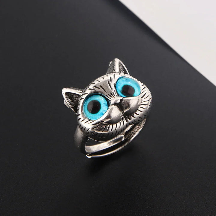 Blue-Eyed Cat Ring Playful Vintage Silver Animal Ring for Cat Lovers - Elena Harper