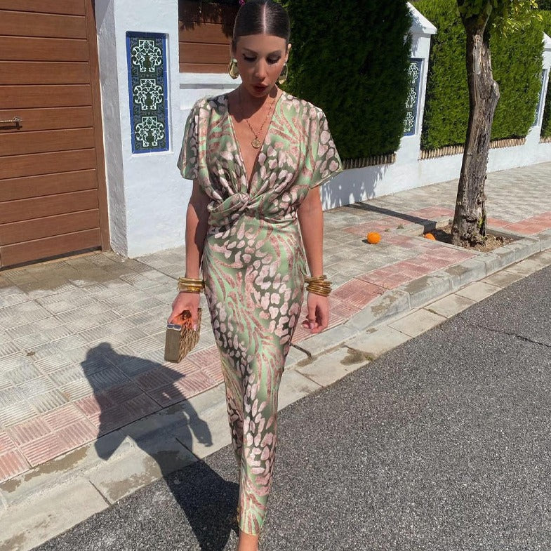 Cecily Luxurious Velvet Maxi Dress - Elena Harper
