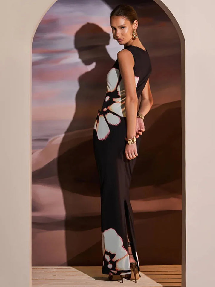 Charmina - Body-Conscious Dress