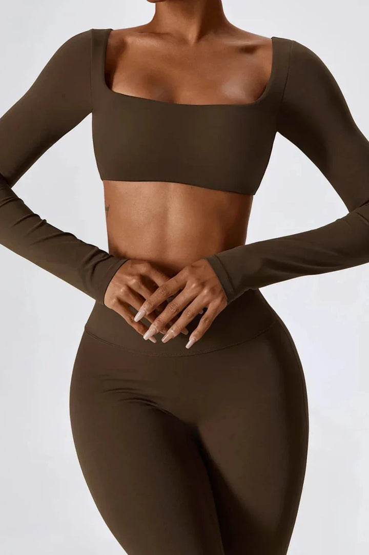 SENNA Set of flared leggings and long sleeve crop top, view 2 - Elena Harper