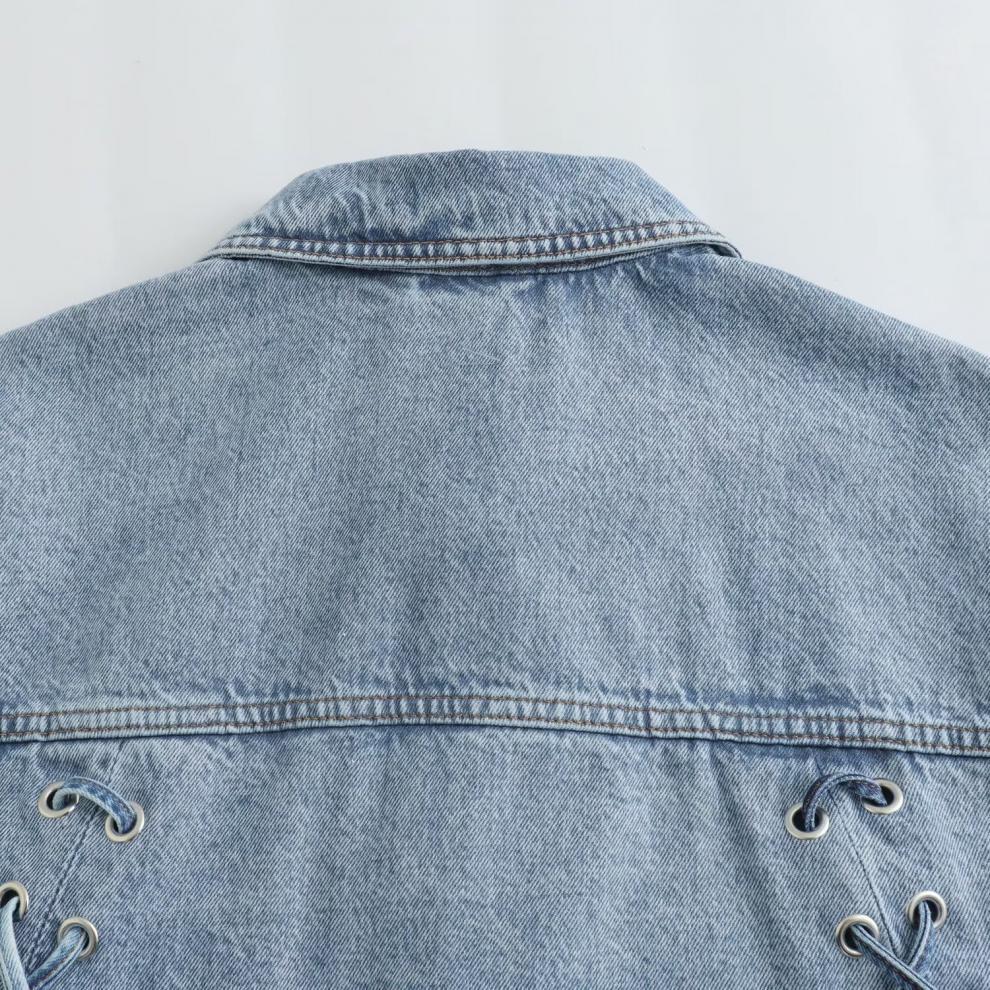 Joanne - Women's Denim Jacket with Large Pockets