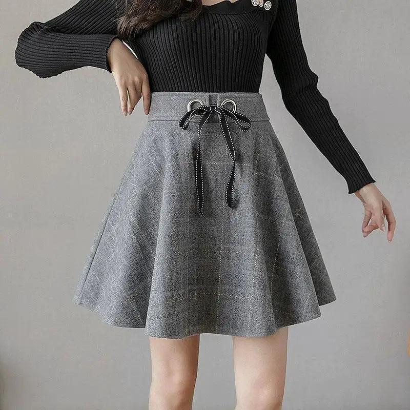 High-Waisted Mini Skirt with Plaid Pattern and Elastic Band – Cotton Blend