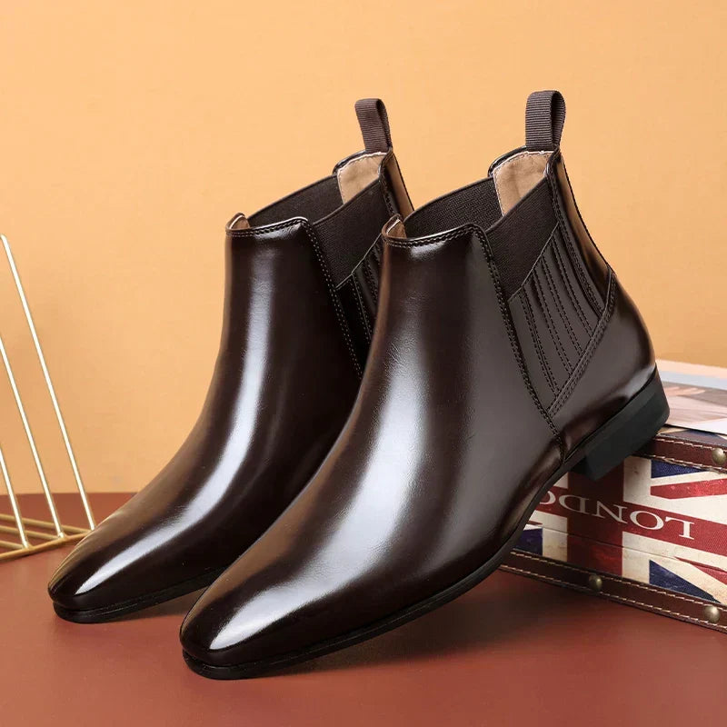 Chic Boots - Elena Harper