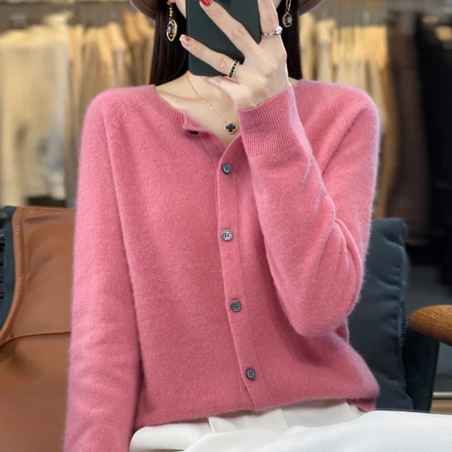 VIVIENNE I WARM COZY KNIT CARDIGAN