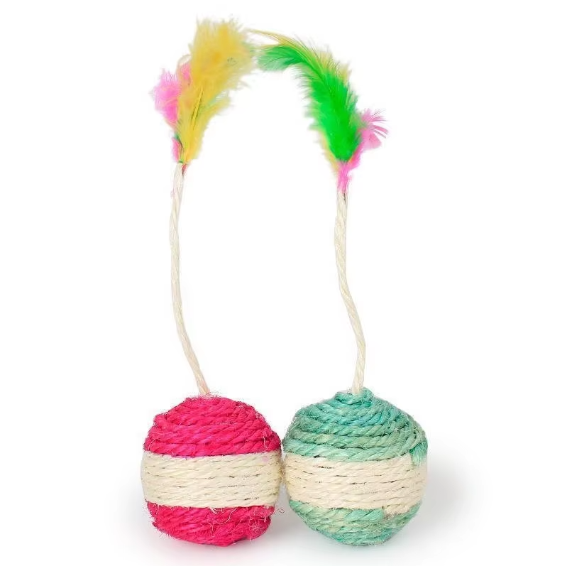 Cat's Interactive Feather & Sisal Play Ball for Instinctive Fun