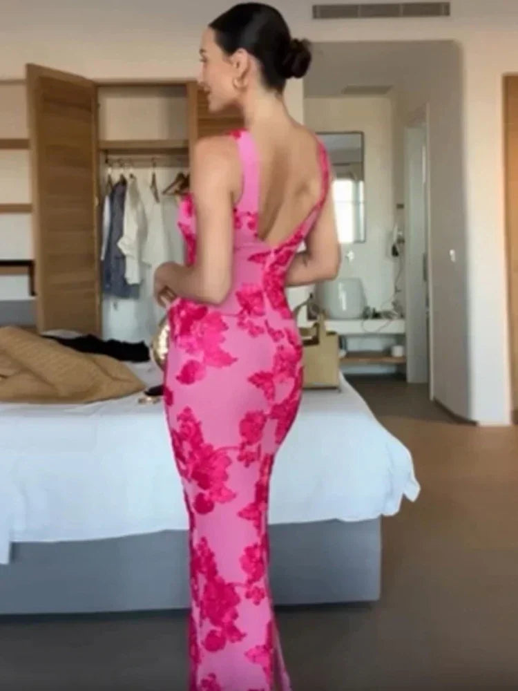 Amira Elegant Floral Gown - Elena Harper