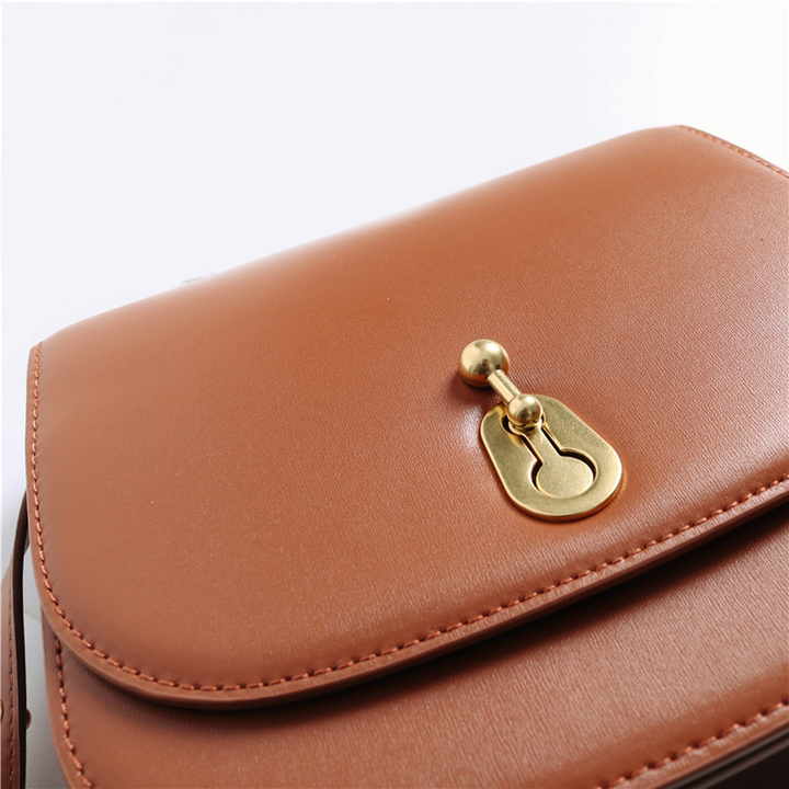 Clau - Elegant Crossbody Bag