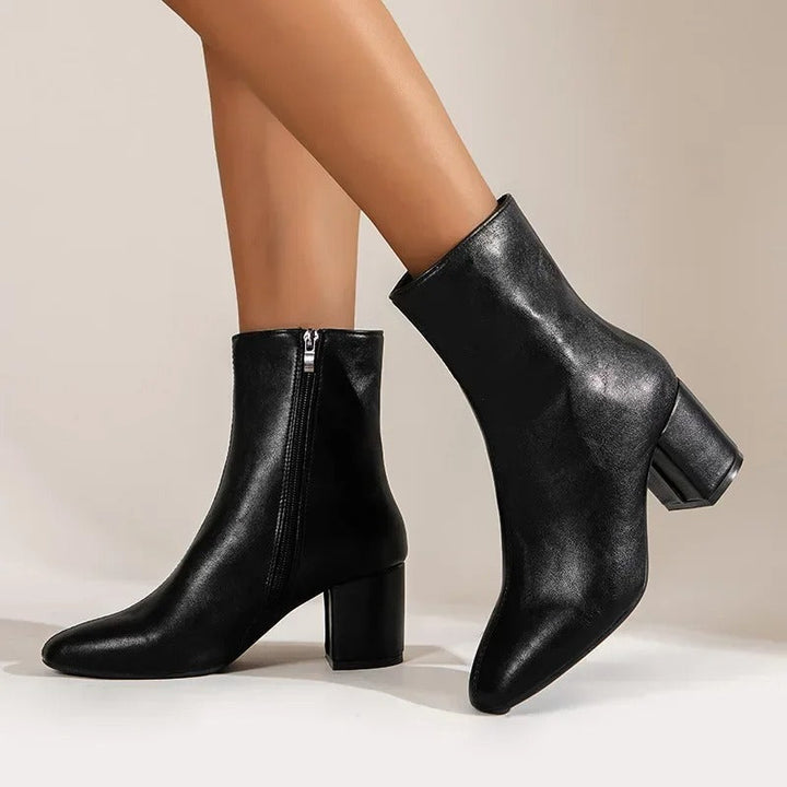 Salomé - Stylish Ankle Boots with Block Heel