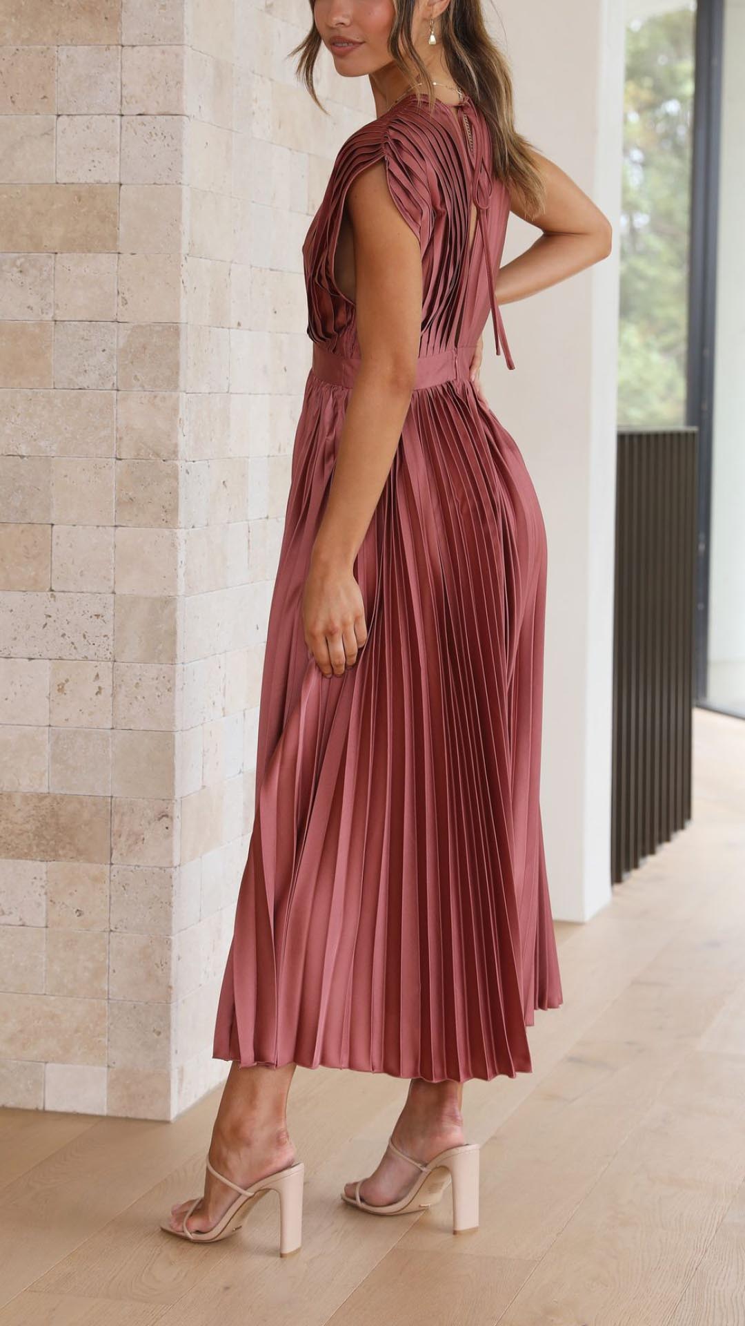Aliyah Elegant Pleated Midi Dress - Elena Harper