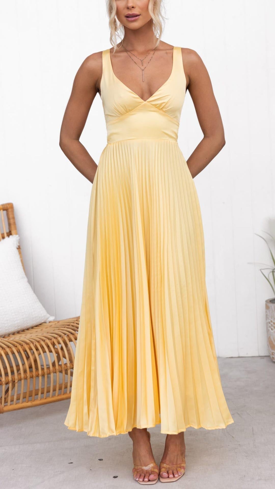 Aby™ | Yellow Pleated Maxi Dress with V-Neck