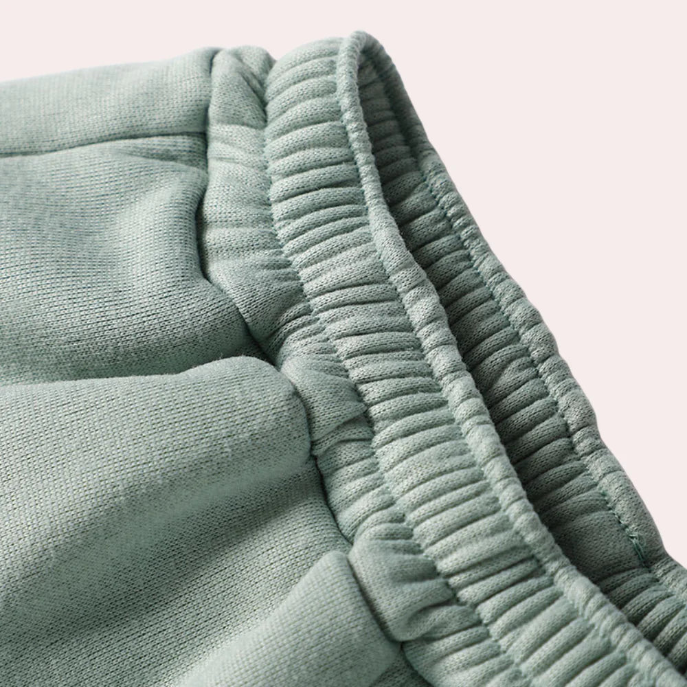 Two-Piece Tracksuit Comfort and Style Perfectly Matched