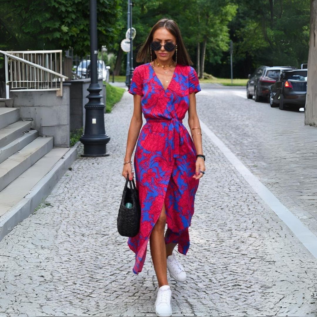 Yasmine Stylish V-Neck Dress - Elena Harper